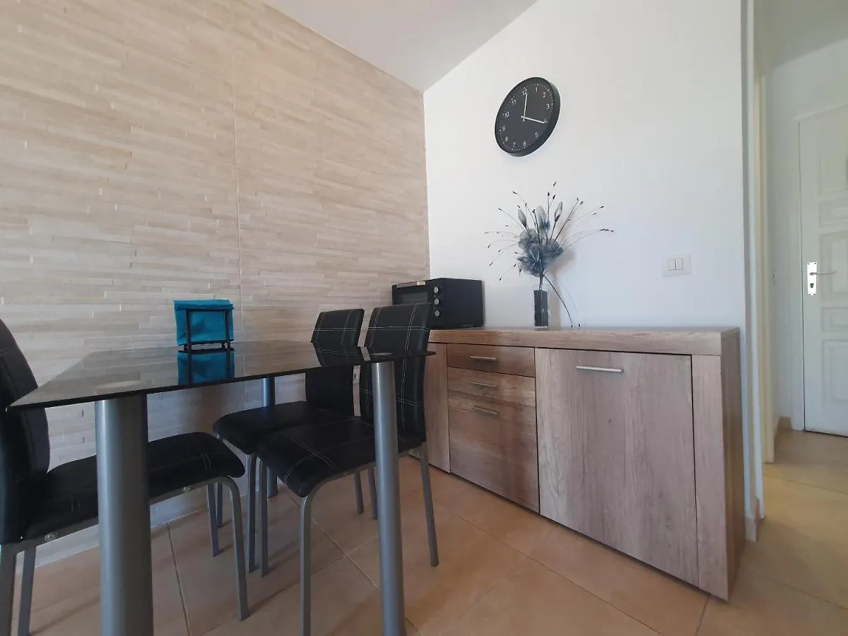Atalaya Ground Floor Poolside Apartment بويرتو ذيل كارمين