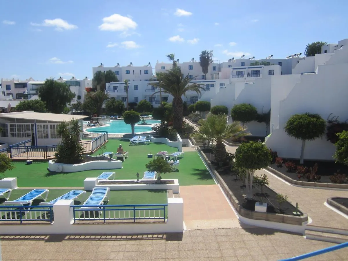 Atalaya Ground Floor Poolside Apartment Puerto del Carmen  0*, Puerto del Carmen (Lanzarote)